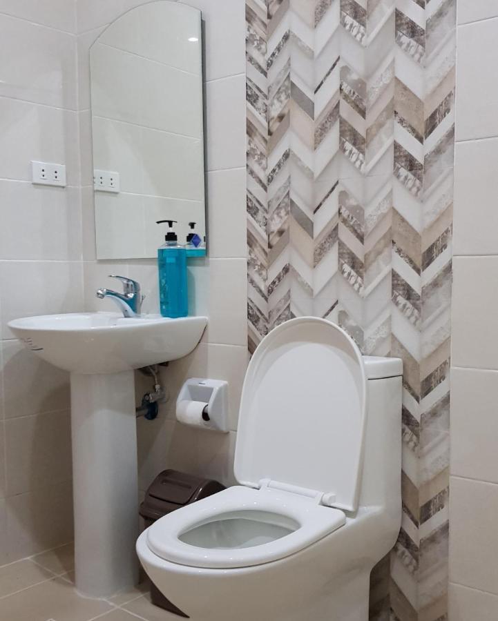 Acrige Apartelle 2 Pax Twin @ Heart Of Bogo City Banban Exterior foto